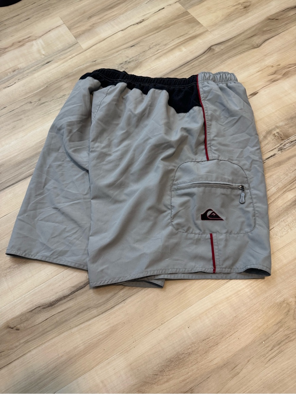 Y2K Quiksilver Men's Gray Swim Board Shorts with Black Waistband and Red Trim